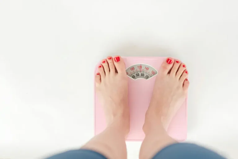 Understanding an Analog Bathroom Scale